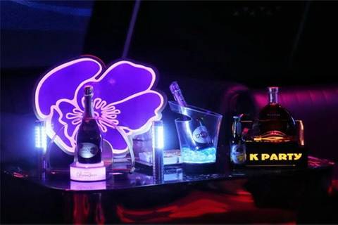 玉林夜场招聘女营销/礼宾员,稳固客源相伴绘制繁华画卷