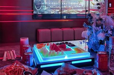 黄冈夜店招聘模特/服务员,梦想起航共写美好未来诗篇
