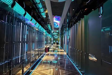 合肥有名气的夜总会招聘模特/促销员,高薪等你来,夜店岗位很精彩