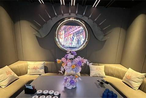 成都夜总会招聘青春女性模特风采展魅力,舞台因你精彩