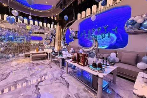 厦门KTV招聘兼职/机住全备高端待遇