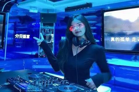 重庆星悦汇KTV招聘礼仪模特,加入共筑璀璨职业生涯,舞台已备好,等你绽放光彩