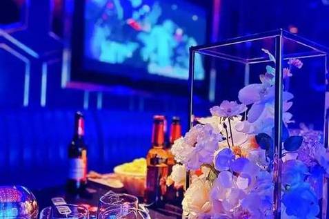 娄底夜场招聘酒水促销员高端夜店补贴稳