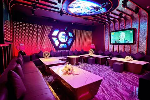 拉萨高端夜场诚聘礼仪模特,轻松赚钱易,高端待遇全