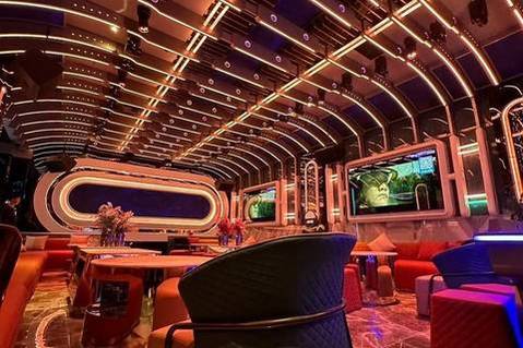 武汉夜场诚聘女营销专员,创业新时代就业好薪情,带新有红包奖励丰厚别错过