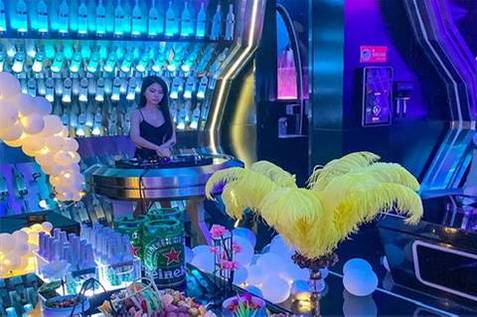 贵阳君临汇夜总会模特诚聘，有无经验均可，上手快待遇好