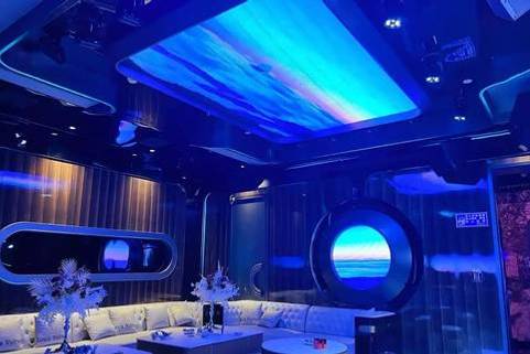 南昌天际线商务KTV招聘促销员新人特权优房无限享受哟