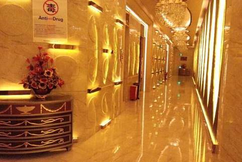 青岛周边夜总会招聘礼仪兼职促销，轻松上岗高薪拿
